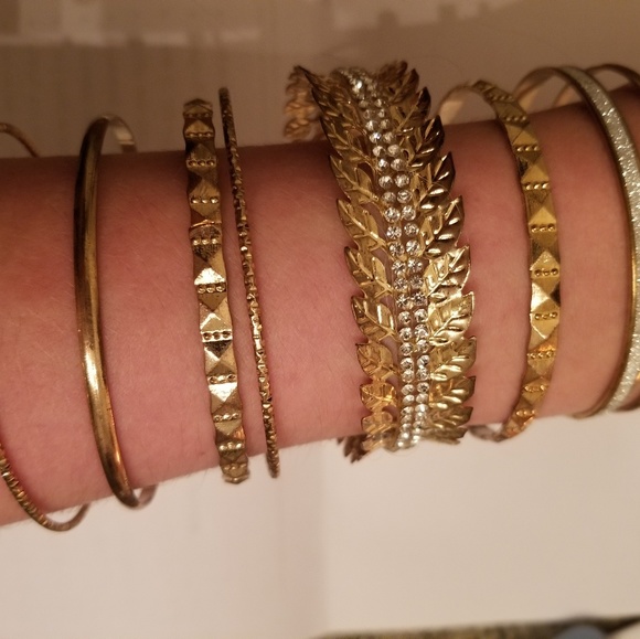 Gold bangles - Picture 2 of 4